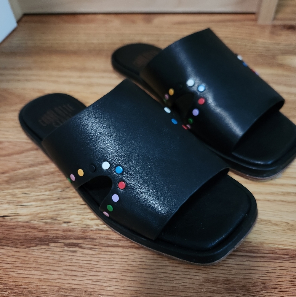 Sz 6 Charlotte Stone Black Sandals with Colorful Rainbow Studs
